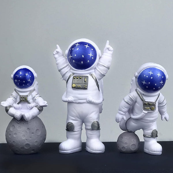 Astronaut Figure Statue Sculpture Décor Golden (3pcs)